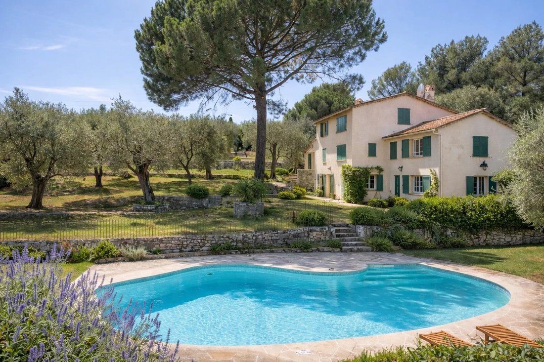 House in Grasse, Provence-Alpes-Côte d'Azur, France 1 - 17894365