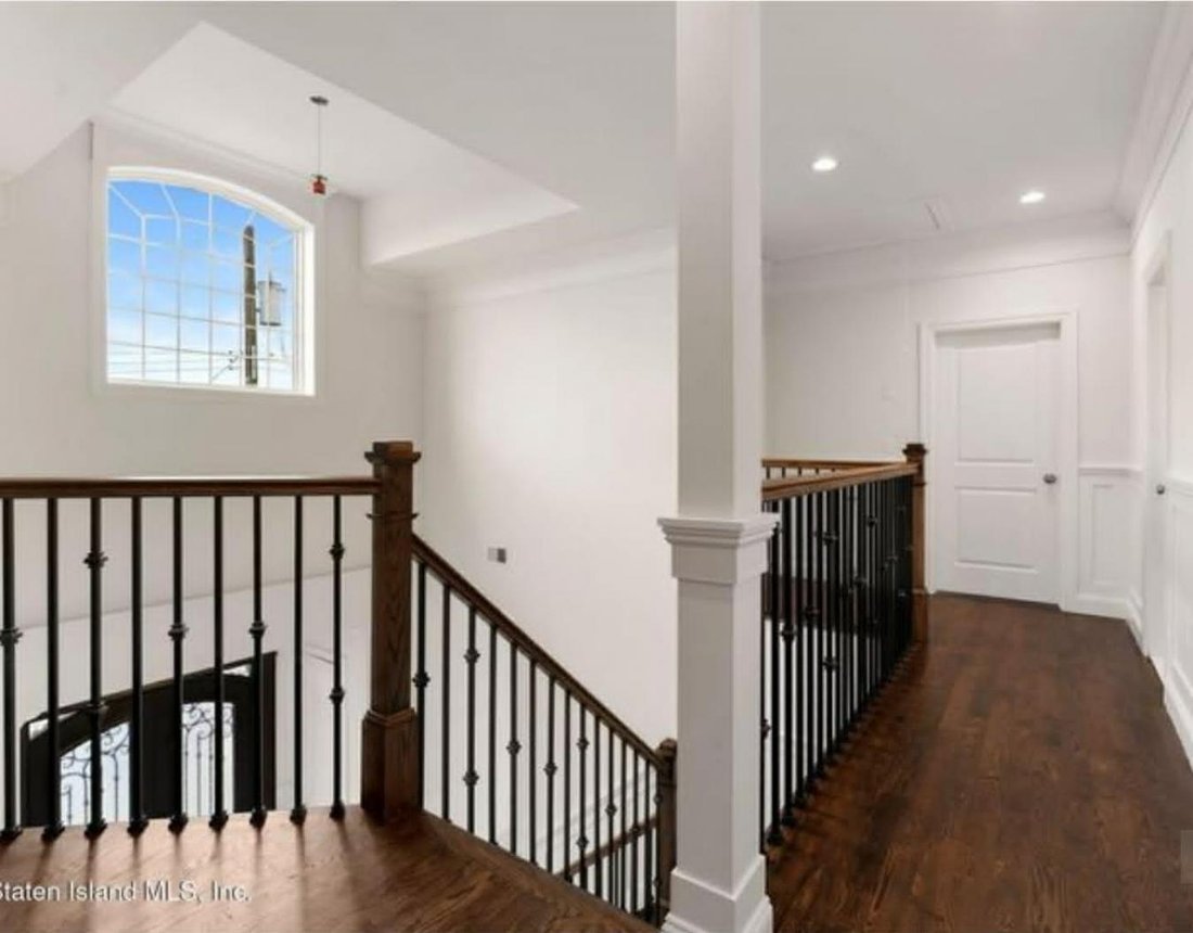 House in New York, New York, United States 4 - 17894250