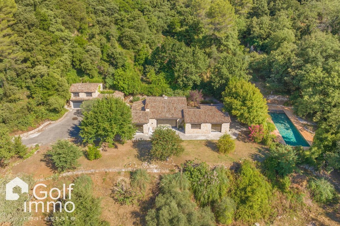 House in Le Tignet, Provence-Alpes-Côte d'Azur, France 1 - 17894379