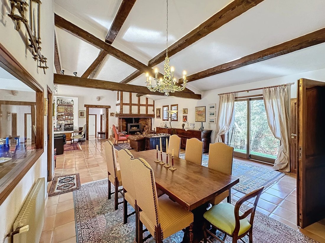 Estate in Le Grand Duc-Minelle, Mandelieu-la-Napoule, France 2 - 17894407