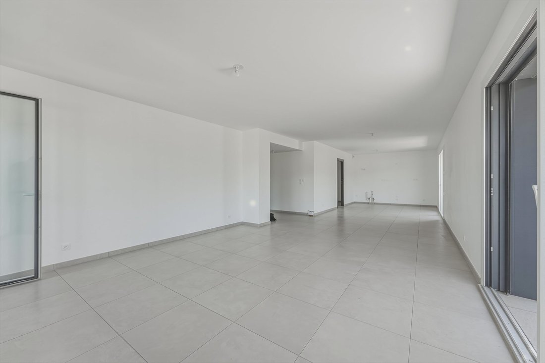 Apartment in Divonne-les-Bains, Auvergne-Rhône-Alpes, France 4 - 17894206
