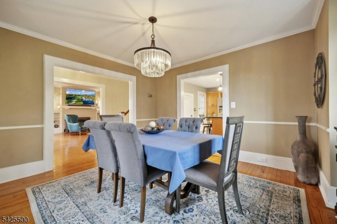 House in Montclair, New Jersey, United States 4 - 17894286
