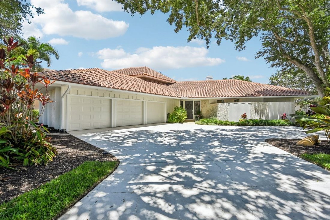 House in Palm Beach Gardens, Florida, United States 3 - 17894390