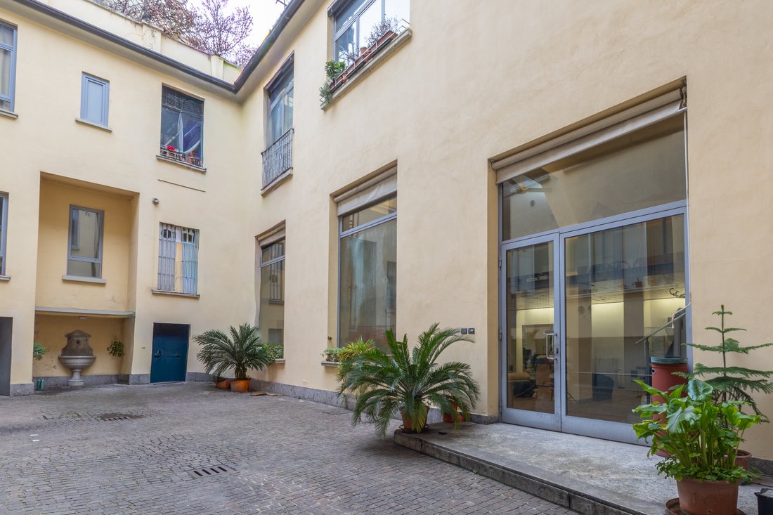 Apartment in Porta Vittoria, Milan, Lombardy 2 - 17894666
