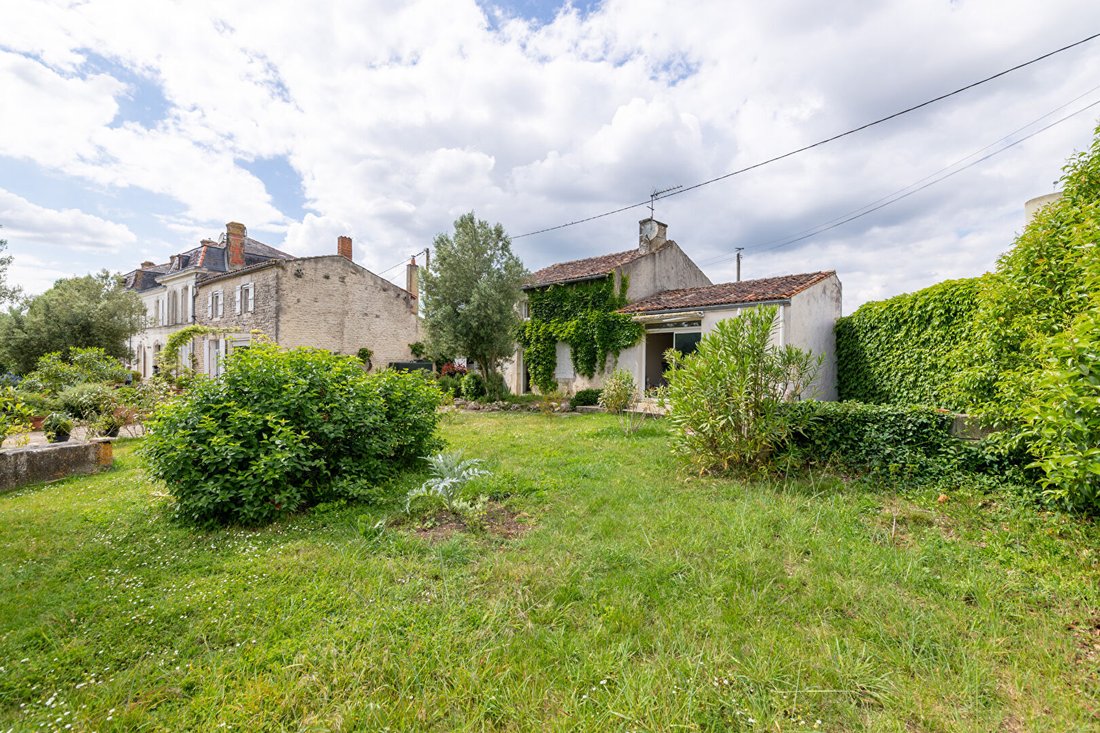 Villa in Essouvert, Nouvelle-Aquitaine, France 5 - 17796663