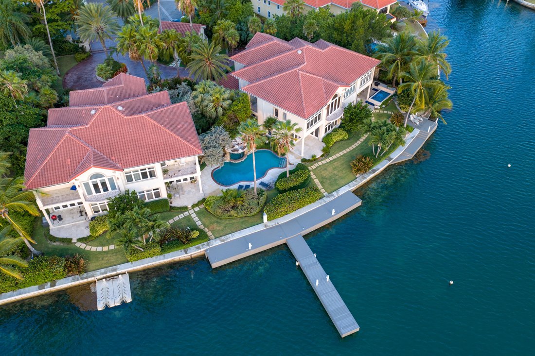 Villa in West Bay, West Bay, Cayman Islands 3 - 17894634