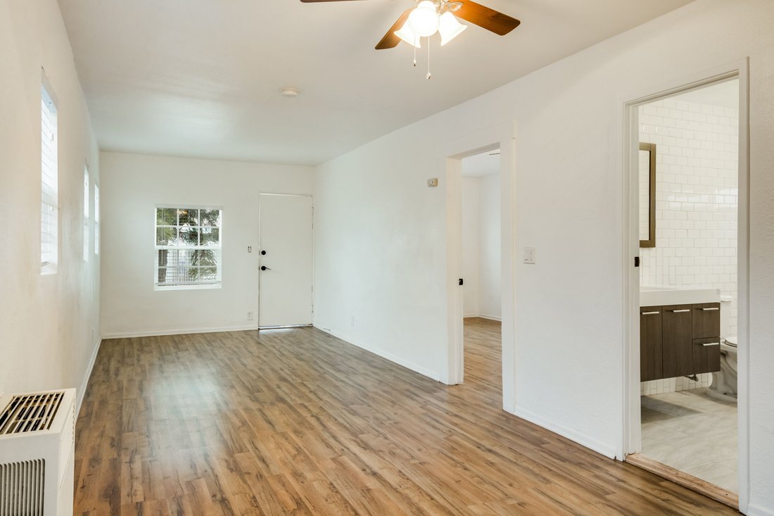 Los Angeles, California, United States 3 - 17894435