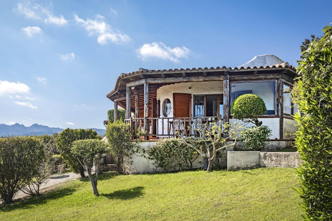 Villa à Porto Pollo, Sardaigne, Italie 2 - 17894538
