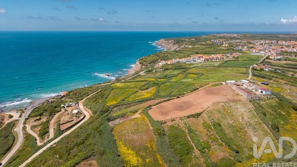 Land in Sao Pedro da Cadeira, Lisbon, Portugal 2 - 17894727