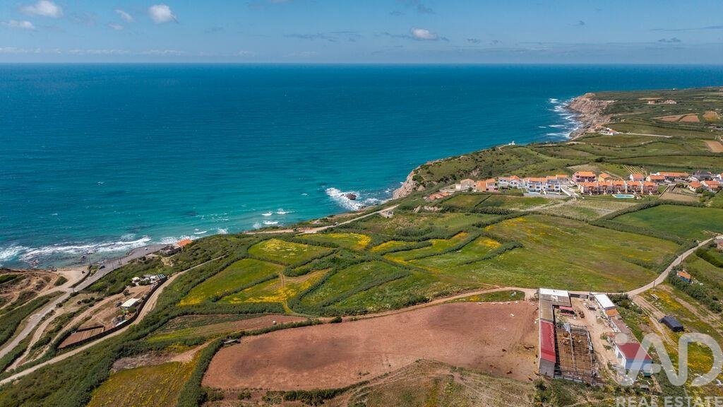 Land in Sao Pedro da Cadeira, Lisbon, Portugal 3 - 17894727