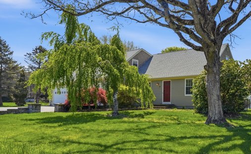 Tiverton, Rhode Island, United States 1