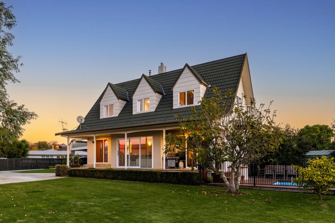 Havelock North, Hawke's Bay, New Zealand 3 - 17894440