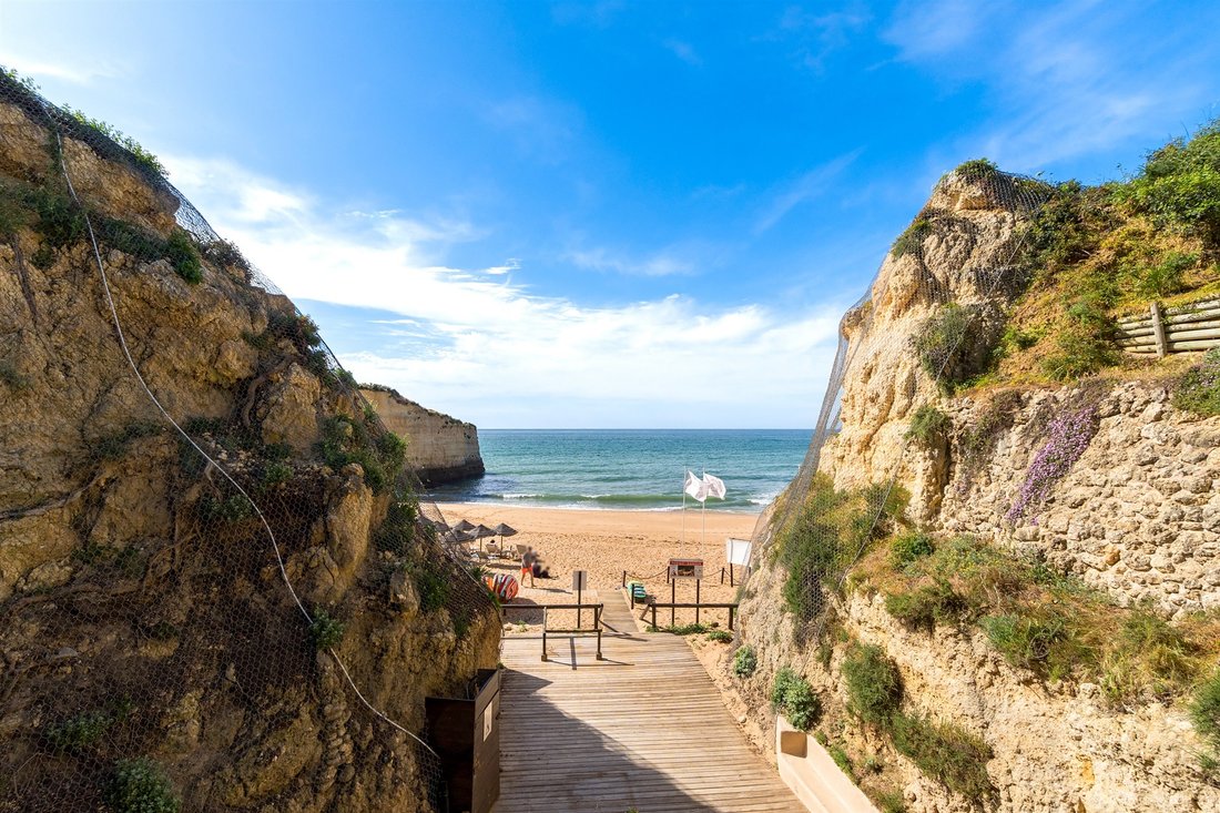 Apartment in Lagoa e Carvoeiro, Algarve, Portugal 5 - 17894434