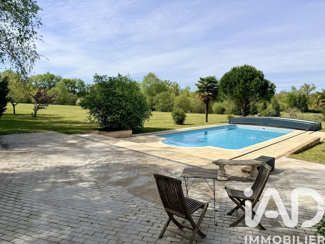 House in Nouan-le-Fuzelier, Centre-Val de Loire, France 1 - 17897033