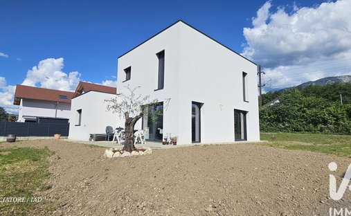 Maison à Chantemerle-Saint Pol, Aix-les-Bains, France 1