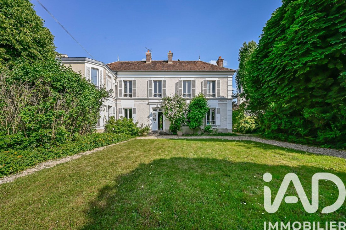 House in Arrondissement of Fontainebleau, Ile-de-France, France 2 - 17895280