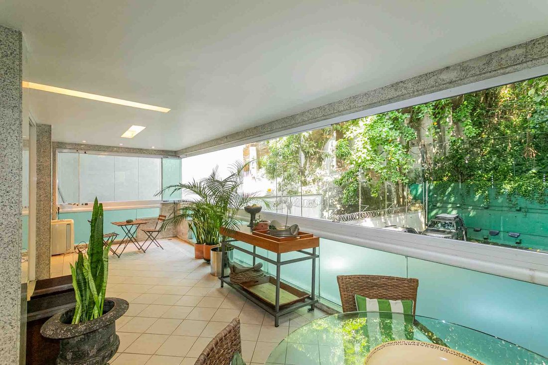 Apartment in Rio de Janeiro, State of Rio de Janeiro, Brazil 3 - 17895106