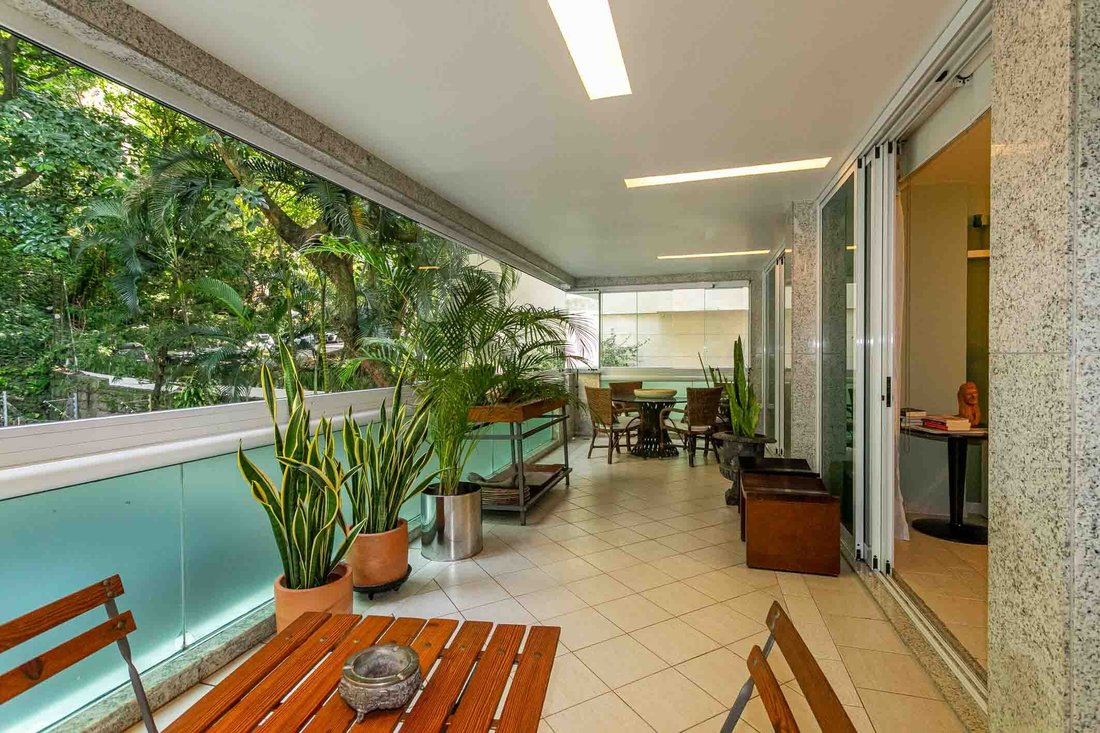 Apartment in Rio de Janeiro, State of Rio de Janeiro, Brazil 2 - 17895106