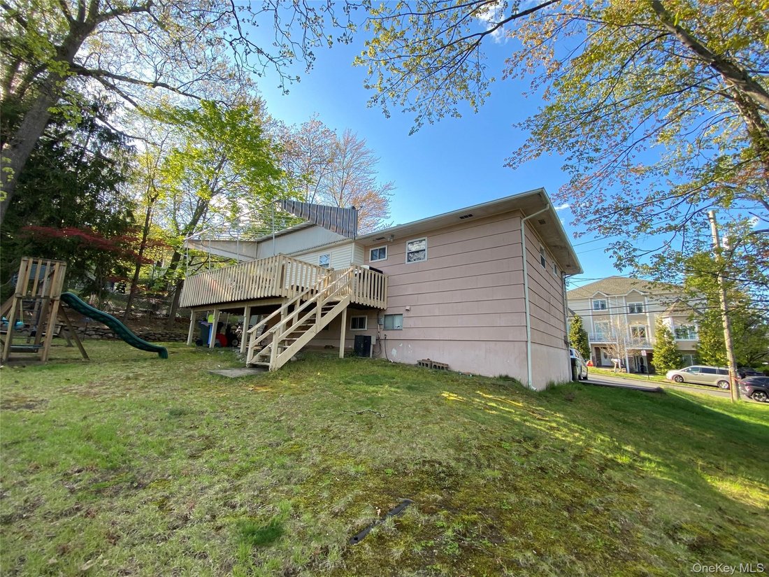 Casa a Spring Valley, New York, Stati Uniti 2 - 17894855