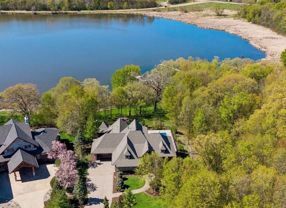 Maison à Chaska, Minnesota, États-Unis 1 - 17885543