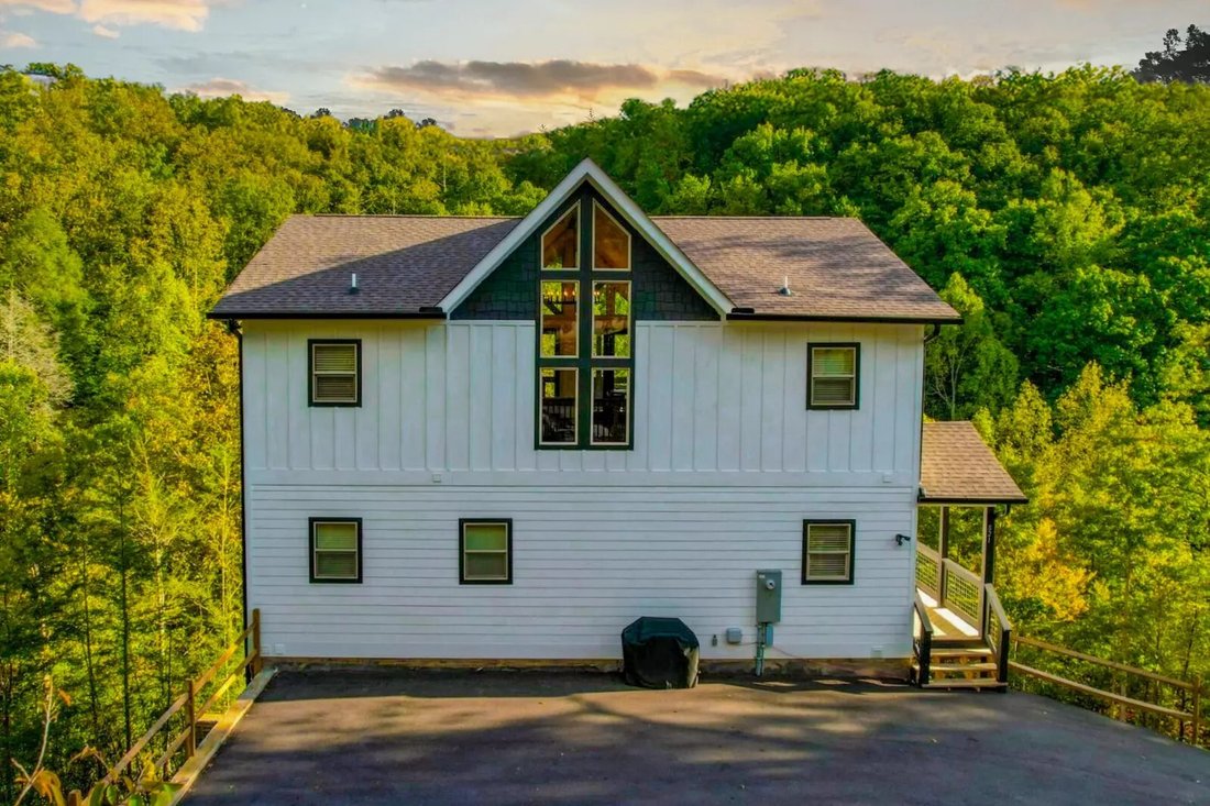 House in Gatlinburg, Tennessee, United States 1 - 17895207