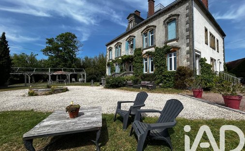 Casa en Le Brethon, Auvernia-Ródano-Alpes, Francia 1