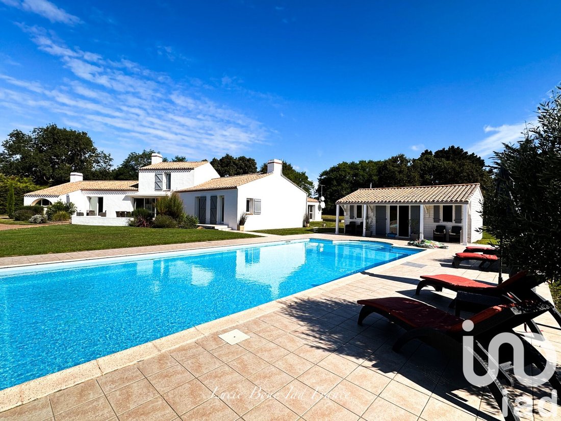 House in Saint-Gervais, Pays de la Loire, France 3 - 17897147