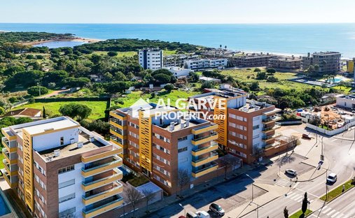 Appartamento a Quarteira, Algarve, Portogallo 1