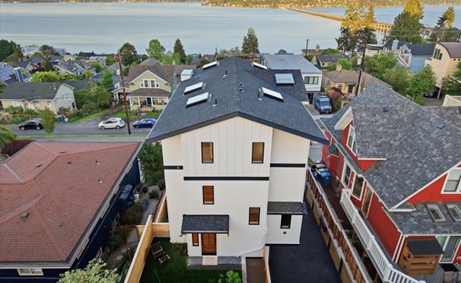 Condo in Seattle, Washington, United States 1