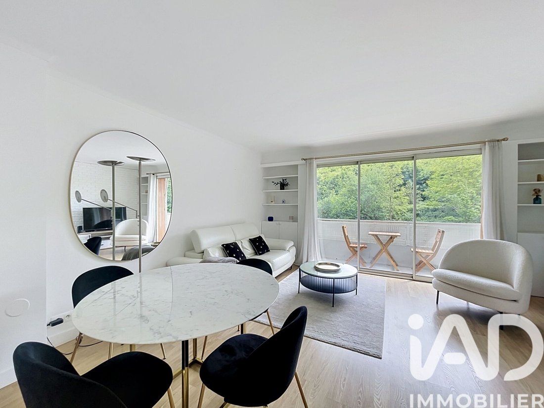 Apartment in Rive Gauche, Viroflay, France 2 - 17897276