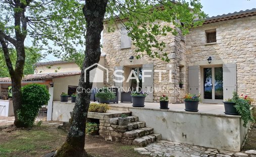 House in Caseneuve, Provence-Alpes-Côte d'Azur, France 1