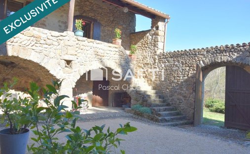 House in Ardoix, Auvergne-Rhône-Alpes, France 1