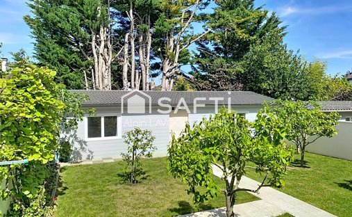 House in Guy Mocquet-Jean Mermoz, Gournay-sur-Marne, France 1