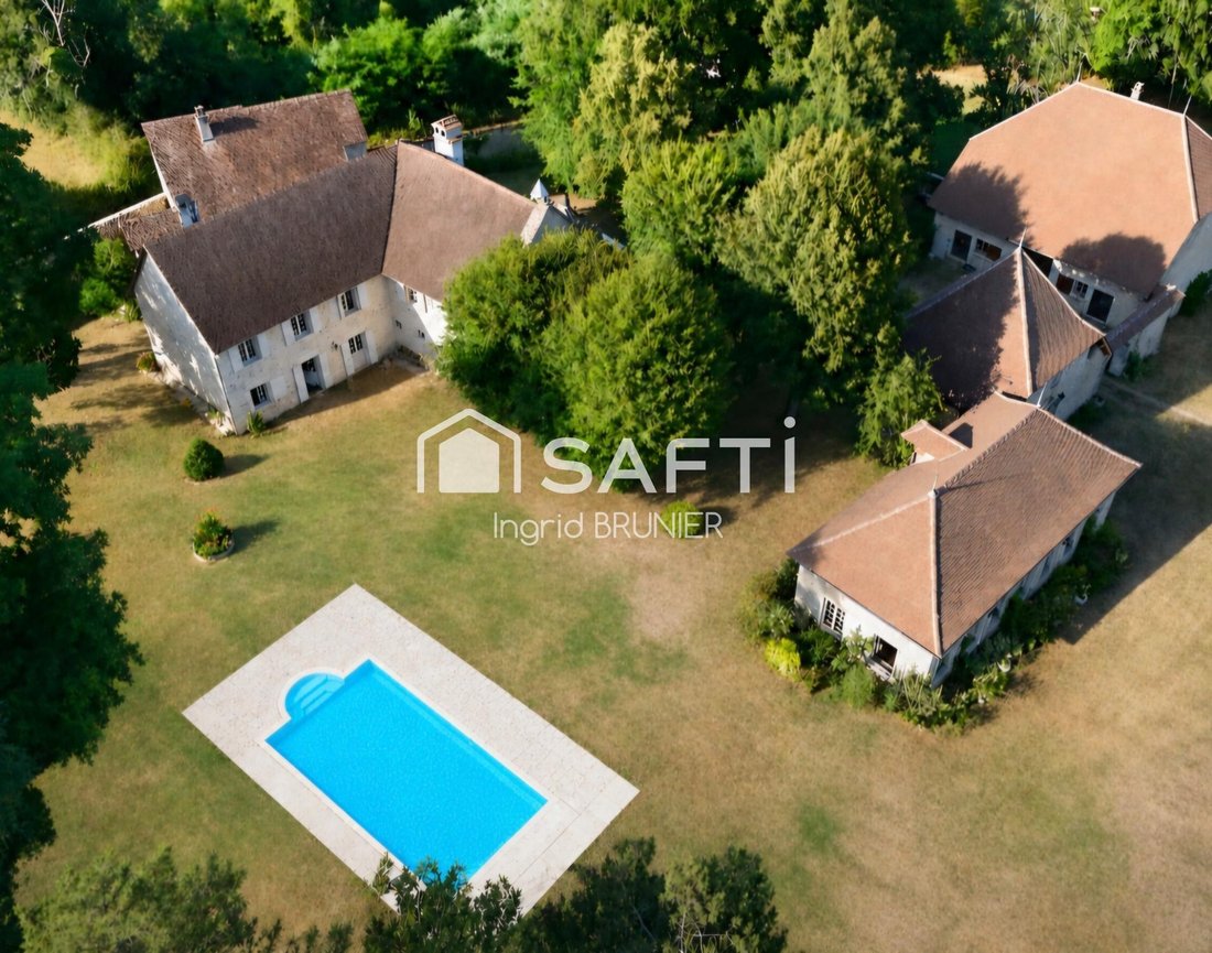 House in Chazey-Bons, Auvergne-Rhône-Alpes, France 1 - 17895117