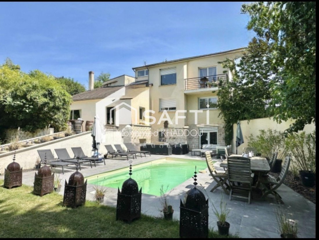 House in Orgeval, Ile-de-France, France 1 - 17895140