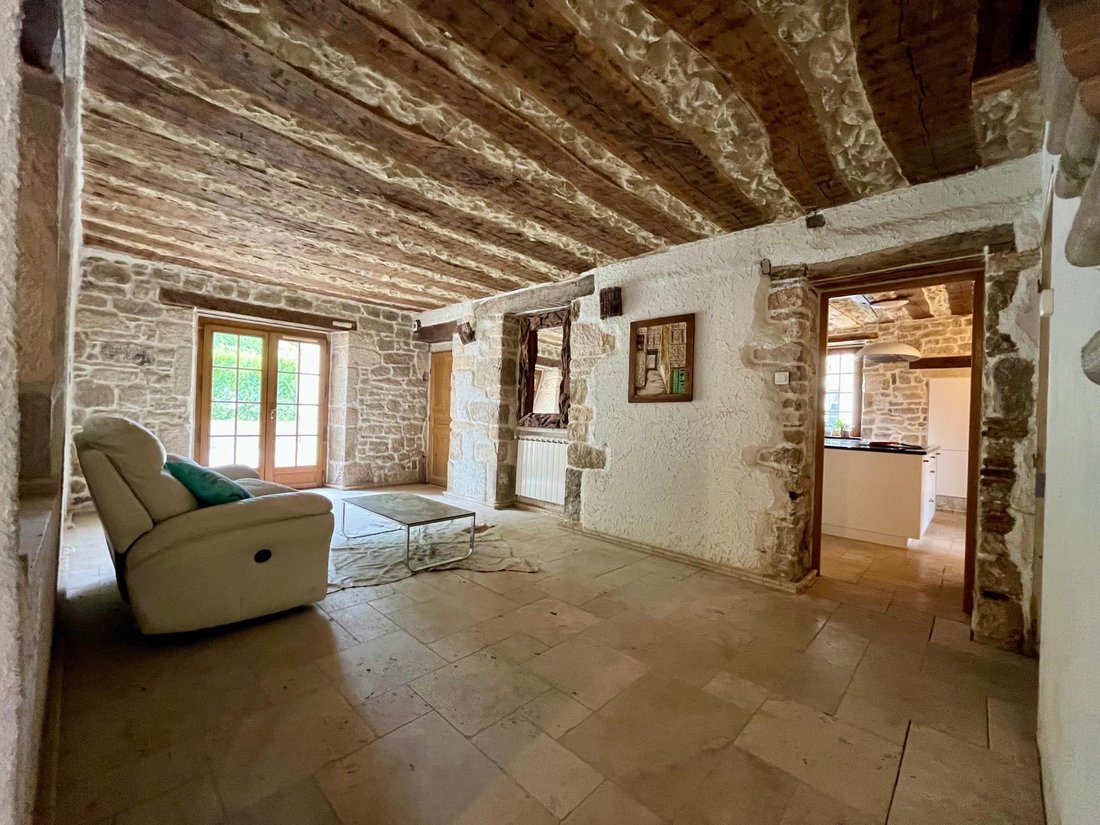 House in Port-Lesney, Bourgogne – Franche-Comté, France 2 - 17763791