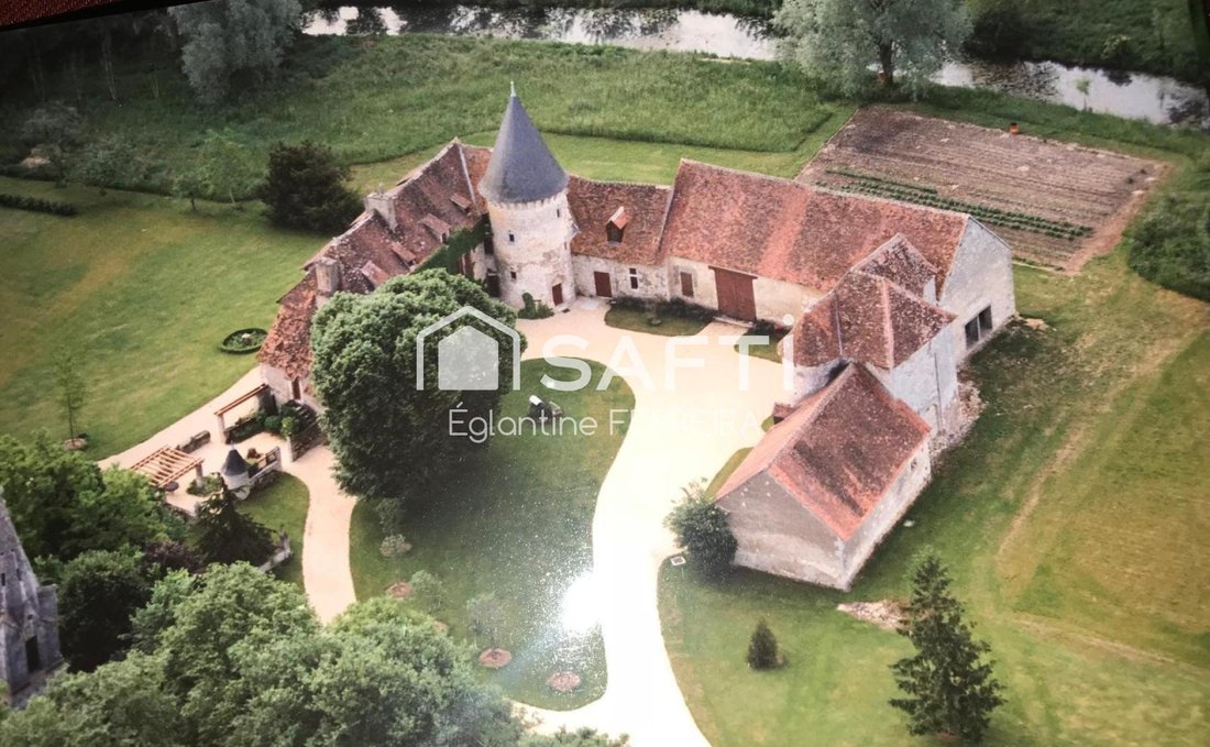 House in Les Grands Champs-Les Chevaliers, Châteauroux, France 1 - 17895138