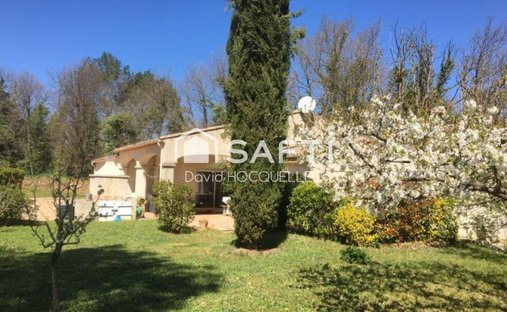 Casa en Nans-les-Pins, Provenza-Alpes-Costa Azul, Francia 1