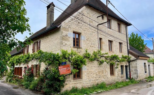 Casa a Port-Lesney, Borgogna-Franca Contea, Francia 1