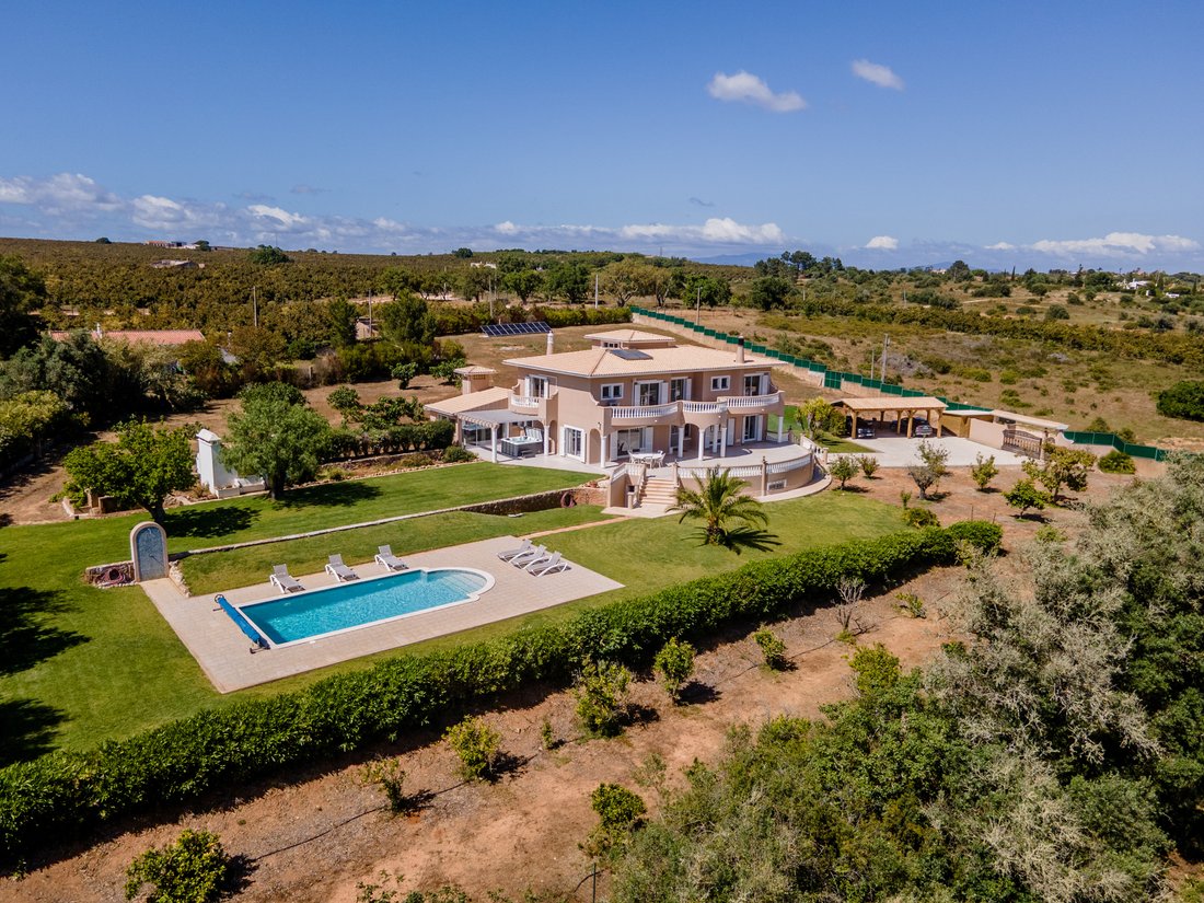 Villa in Praia da Luz, Algarve, Portugal 1 - 17895145