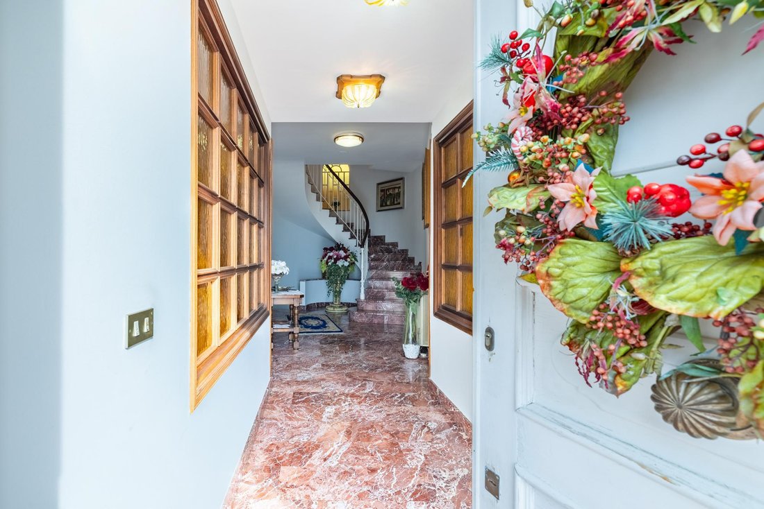 Villa in Bordighera, Liguria, Italy 4 - 17895077