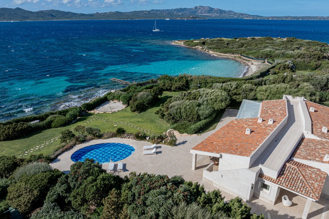 Villa in Porto Rotondo, Olbia, Sardinia 5 - 17810342