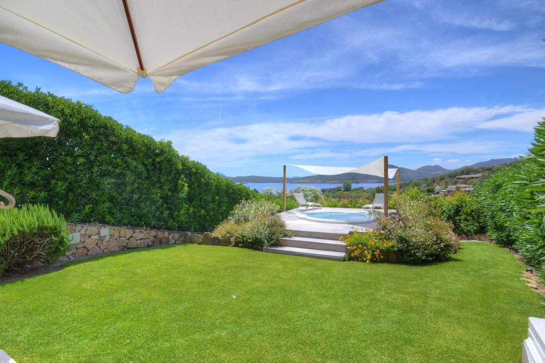 Villa in Porto Rotondo, Olbia, Sardinia 1 - 17133094