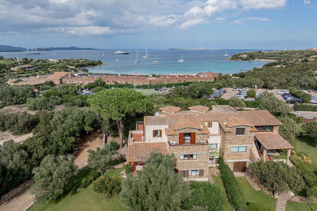 Villa in Rudalza, Olbia, Italy 5 - 16748866