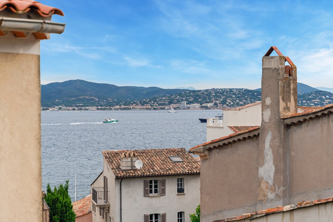 House in Zone Ouest Urbaine, Saint-Tropez, France 2 - 17568770