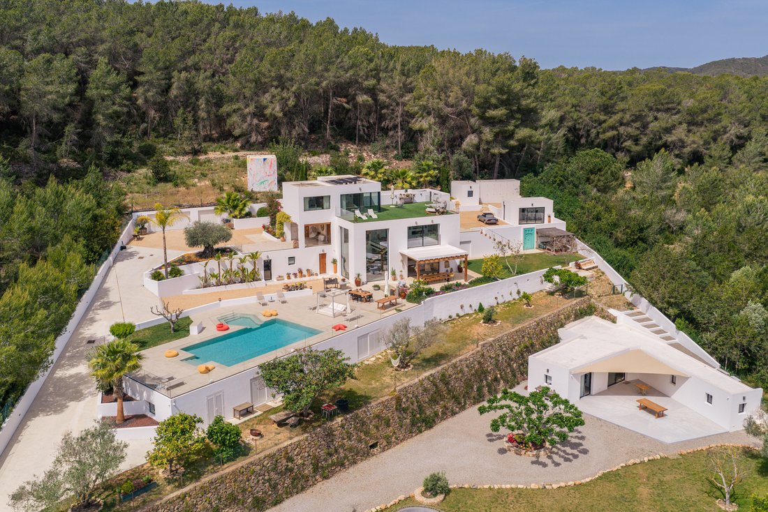 Villa in Santa Eularia des Riu, Balearic Islands, Spain 2 - 17734041