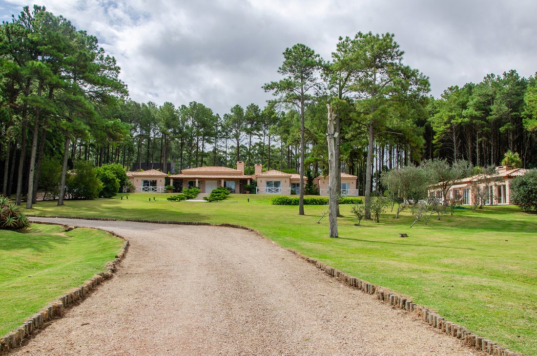 Chalet in Punta Ballena, Maldonado Department, Uruguay 4 - 17895273