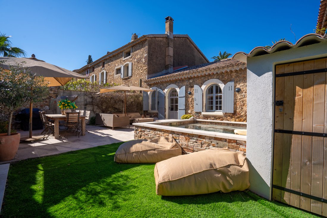 Villa in Gassin, Provence-Alpes-Côte d'Azur, France 1 - 17571373