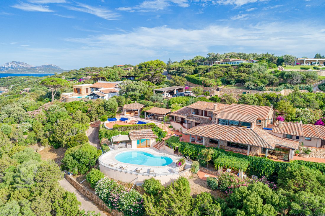 Villa in Porto Rotondo, Olbia, Sardinia 3 - 15027990