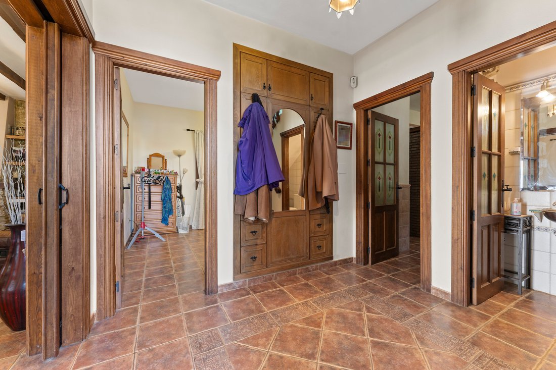 Villa in Alhaurin el Grande, Andalusia, Spain 5 - 17895409